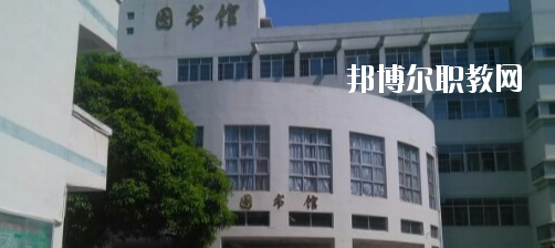 百色市職業(yè)技術(shù)學(xué)校2020年報名條件、招生要求、招生對象 