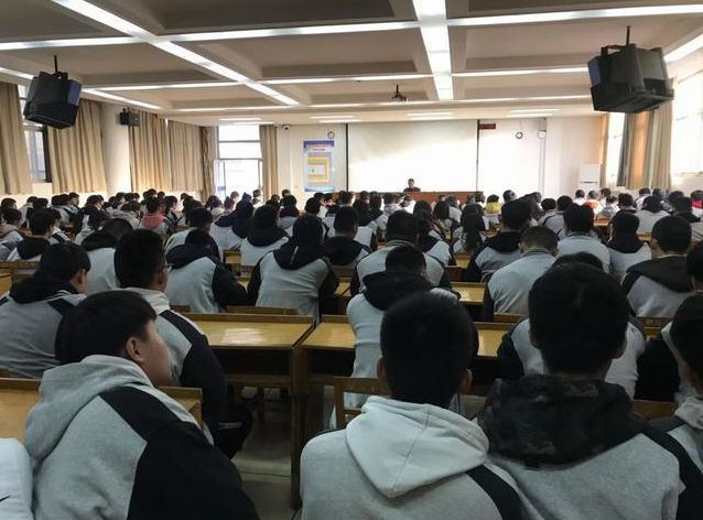 江蘇建湖中等專業(yè)學(xué)校2020年報(bào)名條件、招生要求、招生對象