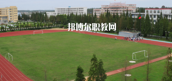 柳州市制劑醫(yī)藥技工學校2020年報名條件、招生要求、招生對象 