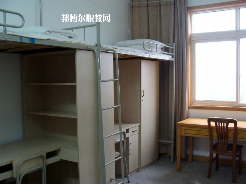 鄭州白求恩醫(yī)學(xué)院2021年招生錄取分數(shù)線
