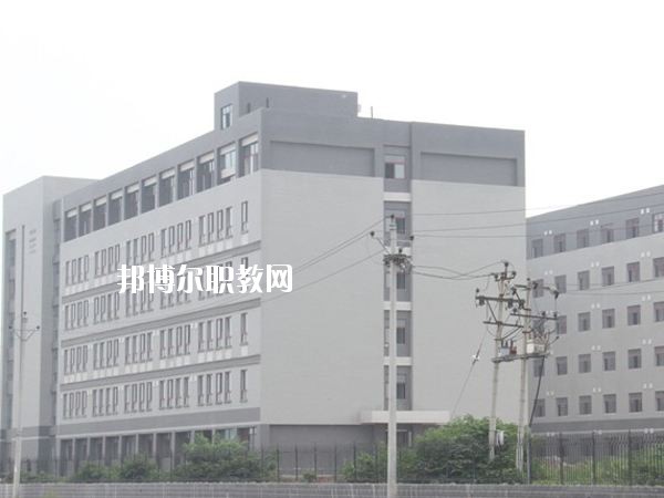 河南女子職業(yè)學(xué)院中專部2021年學(xué)費、收費多少