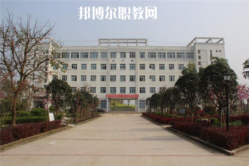遂寧安居職業(yè)高級中學校2020年報名條件、招生要求、招生對象