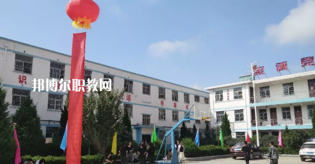 慶陽市機(jī)電工程學(xué)校2020年學(xué)費(fèi)、收費(fèi)多少
