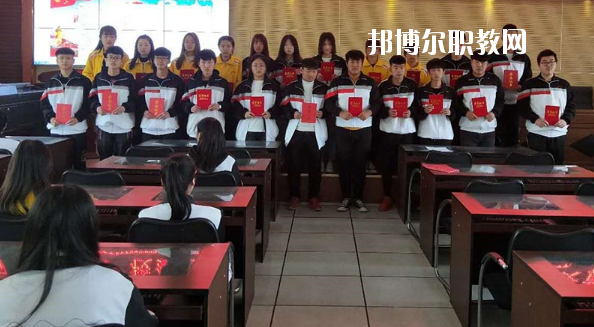 承德科技管理工程學(xué)校2020年報名條件、招生要求、招生對象