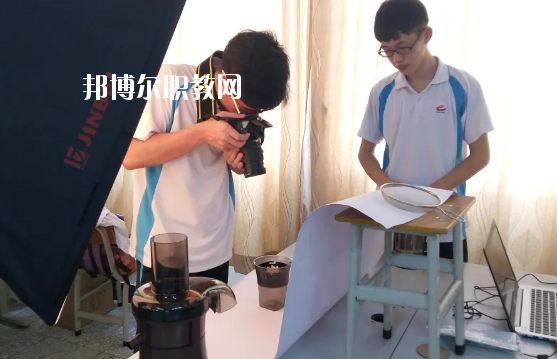 佛山順德區(qū)胡錦超職業(yè)技術學校2020年報名條件、招生要求、招生對象