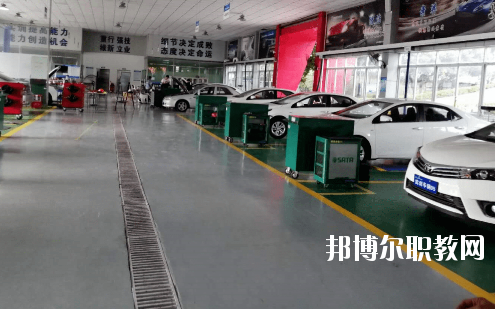 廣東2020年中專汽修學(xué)?？梢钥即髮? width=
