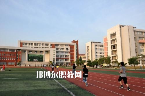 四川2020年幼師學(xué)校有哪些專(zhuān)業(yè)可以學(xué)