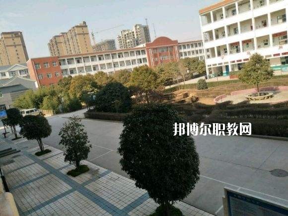 沁陽(yáng)市職業(yè)教育中心學(xué)校2021年報(bào)名條件、招生要求、招生對(duì)象