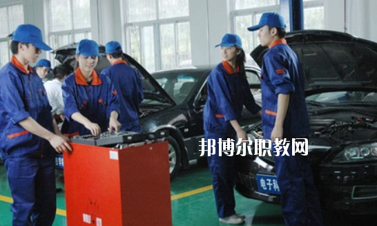 廣東2020年汽修學校什么專業(yè)適合女生