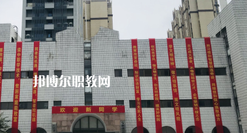 安徽2020年女生初中畢業(yè)上鐵路學校