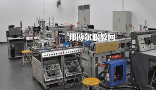 深圳第二高級技工學(xué)校2020年報名條件、招生要求、招生對象