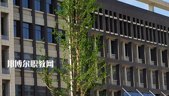 安徽天柱山旅游學(xué)校2021年報(bào)名條件、招生要求、招生對(duì)象