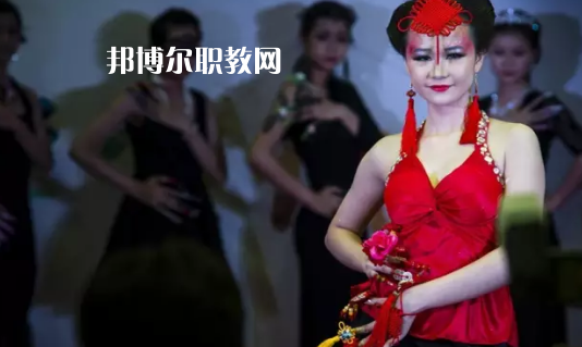 汕頭琪雅美容化妝職業(yè)技術(shù)學(xué)校2021年報(bào)名條件、招生要求、招生對(duì)象