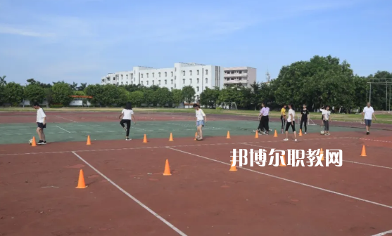 吳川職業(yè)高級(jí)中學(xué)2021年報(bào)名條件、招生要求、招生對(duì)象