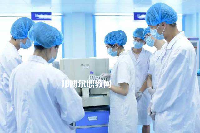 西安2021年衛(wèi)校都有什么專業(yè)適合男生