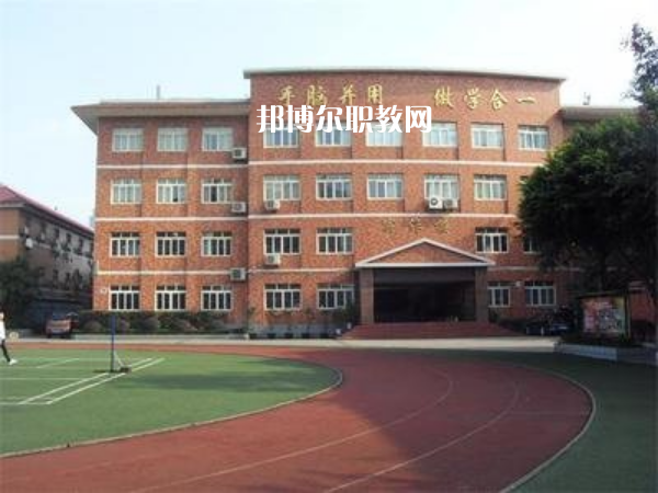 重慶2021年現(xiàn)在中專學(xué)校學(xué)什么專業(yè)好