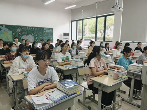 蘇州旅游與財經(jīng)高等職業(yè)技術學校2021年學費、收費多少