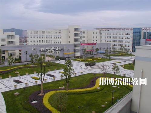 綿陽晟弘科技職業(yè)技術(shù)學(xué)校2021年招生錄取分數(shù)線