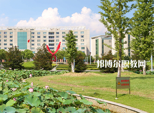 江蘇省常熟職業(yè)教育中心校怎么樣、好不好