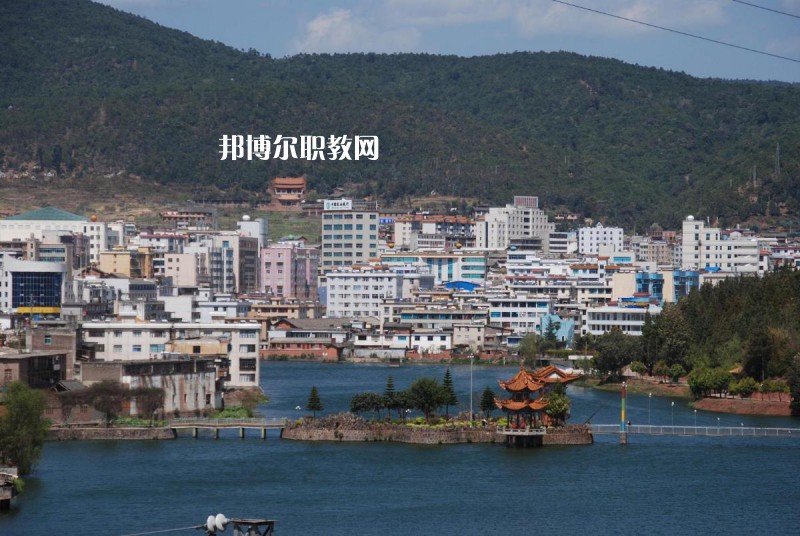 牟定縣職業(yè)高級中學怎么樣、好不好