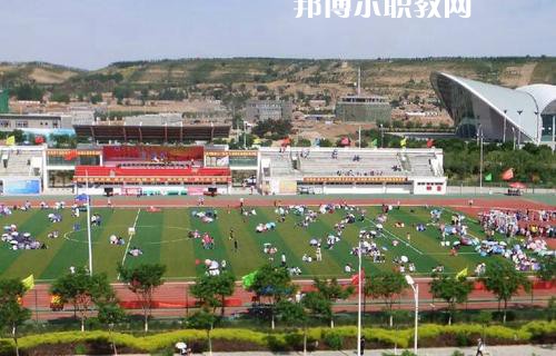 楚雄醫(yī)藥高等專科學(xué)校2021年學(xué)費(fèi)、收費(fèi)多少