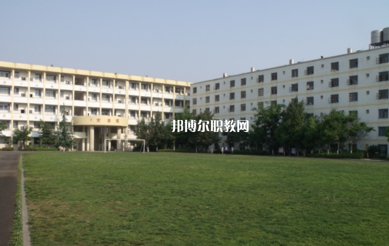 昆明財經(jīng)管理學(xué)校2021年學(xué)費、收費多少