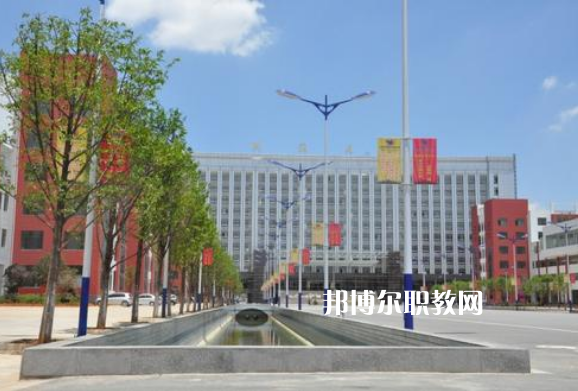 云南電子信息高級技工學校2021年報名條件、招生要求、招生對象