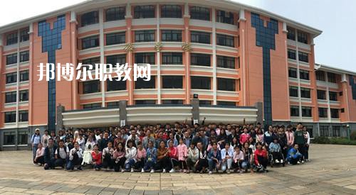 云南民族中等專業(yè)學(xué)校2021年報(bào)名條件、招生要求、招生對象