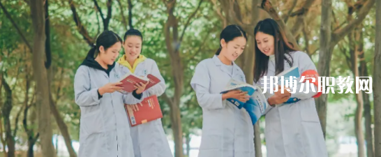 成都2022年好一點的護理學(xué)校