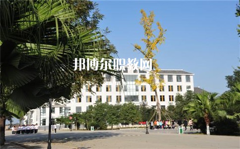 重慶機(jī)電工業(yè)學(xué)校怎么樣、好不好