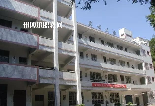 重慶五里店職業(yè)中學2022年報名條件、招生要求、招生對象 