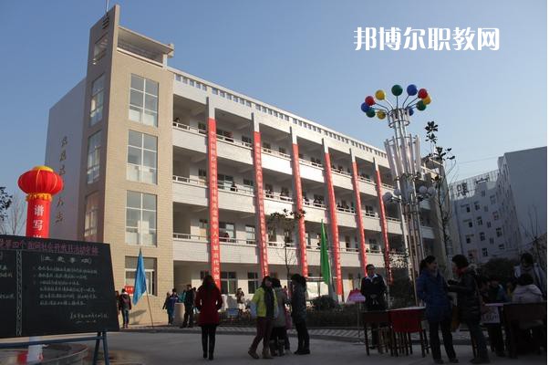 重慶益民技工學(xué)校2022年學(xué)費(fèi)、收費(fèi)多少 