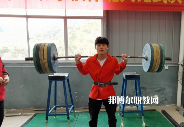 貴州體育運(yùn)動(dòng)學(xué)校2022年收費(fèi)、學(xué)費(fèi)多少