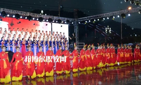 徽縣職業(yè)中專2022年報名條件、招生要求、招生對象 