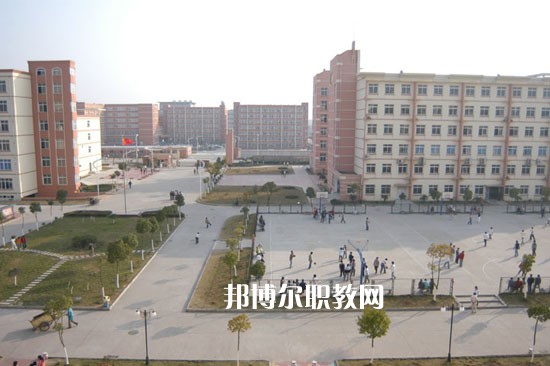 重慶合川教師進修學校2022年學費、收費多少 
