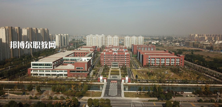 江蘇靖江中等專(zhuān)業(yè)學(xué)校2022年招生辦聯(lián)系電話
