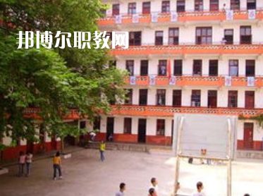貴州貴陽經(jīng)貿(mào)職業(yè)學(xué)校2022年學(xué)費(fèi)、收費(fèi)多少