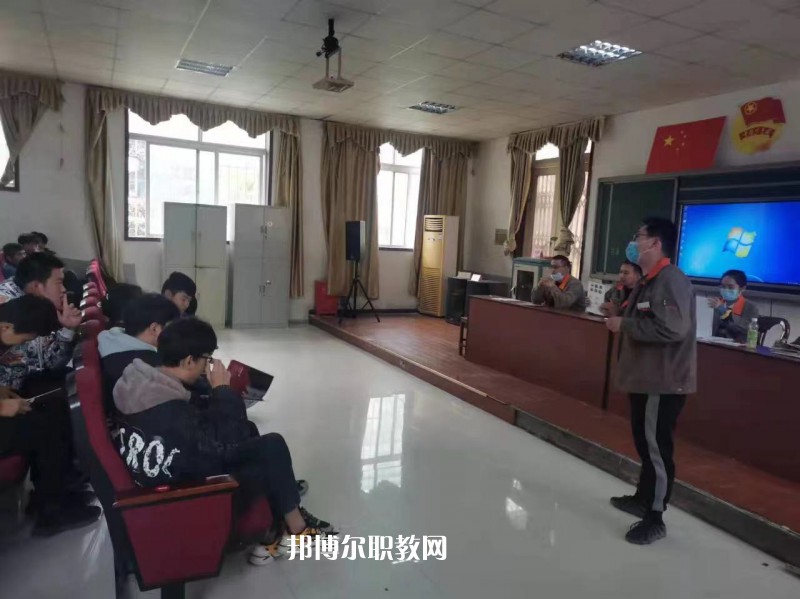 江蘇省賈汪中等專業(yè)學(xué)校2022年報名條件、招生要求、招生對象