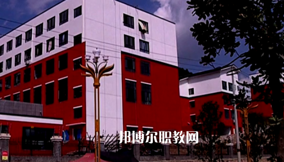 貴州鳳岡縣中等職業(yè)學(xué)校2022年報(bào)名條件、招生要求、招生對(duì)象