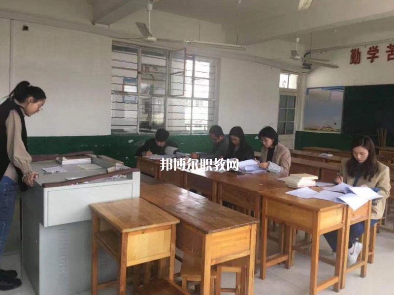 江蘇睢寧中等專業(yè)學(xué)校2022年報名條件、招生要求、招生對象