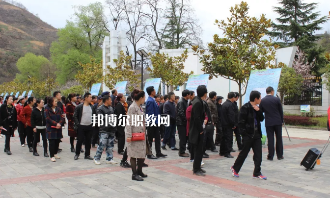 康縣職業(yè)技術(shù)學校2022年學費、收費多少