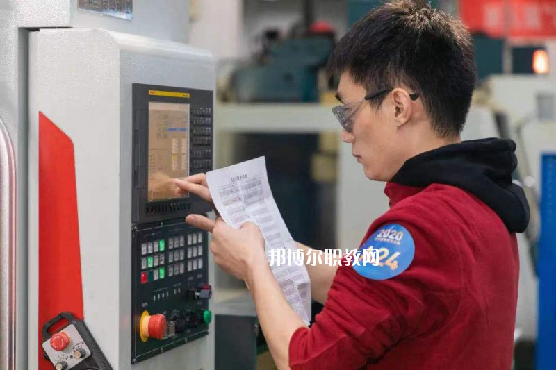 江蘇昆山第一中等專業(yè)學(xué)校2022年報名條件、招生要求、招生對象