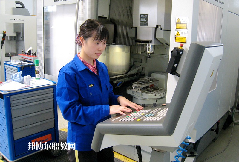 石家莊新世紀(jì)中等專業(yè)學(xué)校2022年報(bào)名條件、招生要求、招生對(duì)象