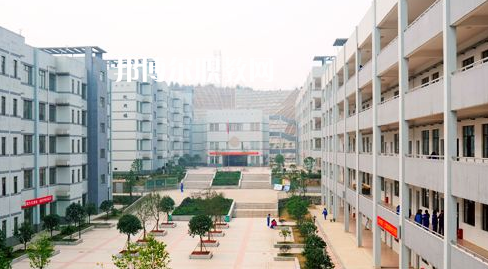 遵義南方白酒中等專業(yè)學(xué)校2022年報(bào)名條件、招生要求、招生對(duì)象