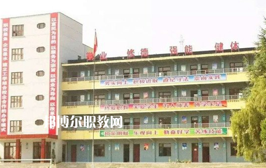 貴州金蓉?zé)o線電技工學(xué)校2022年報名條件、招生要求、招生對象