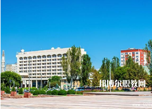 閬中旅游學(xué)校2022年報名條件、招生要求、招生對象