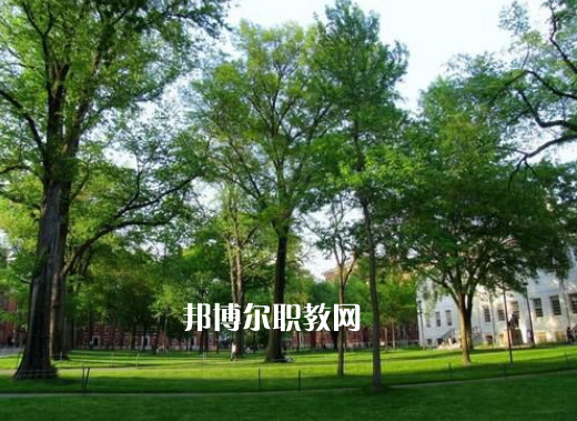秦皇島藥科中等職業(yè)學(xué)校2022年學(xué)費(fèi)、收費(fèi)多少