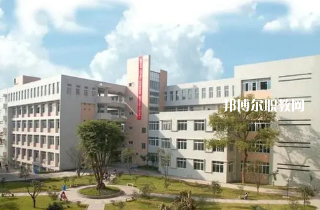 德陽中德工業(yè)技術(shù)學(xué)校2022年報名條件、招生要求、招生對象