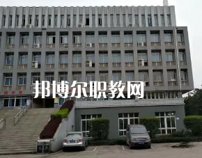 重慶農(nóng)業(yè)學(xué)校2022年報(bào)名條件、招生要求、招生對(duì)象
