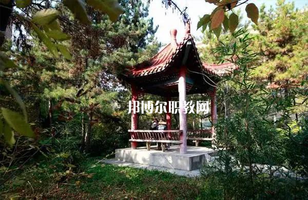 平?jīng)鰩煼秾W(xué)校2022年學(xué)費(fèi)、收費(fèi)多少
